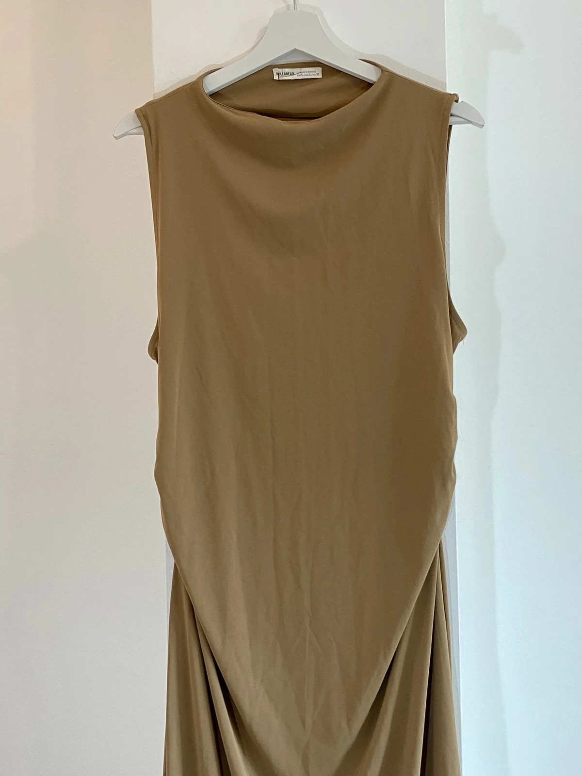 Vestido precioso caqui Pull & Bear Tamanho XL – photo 2